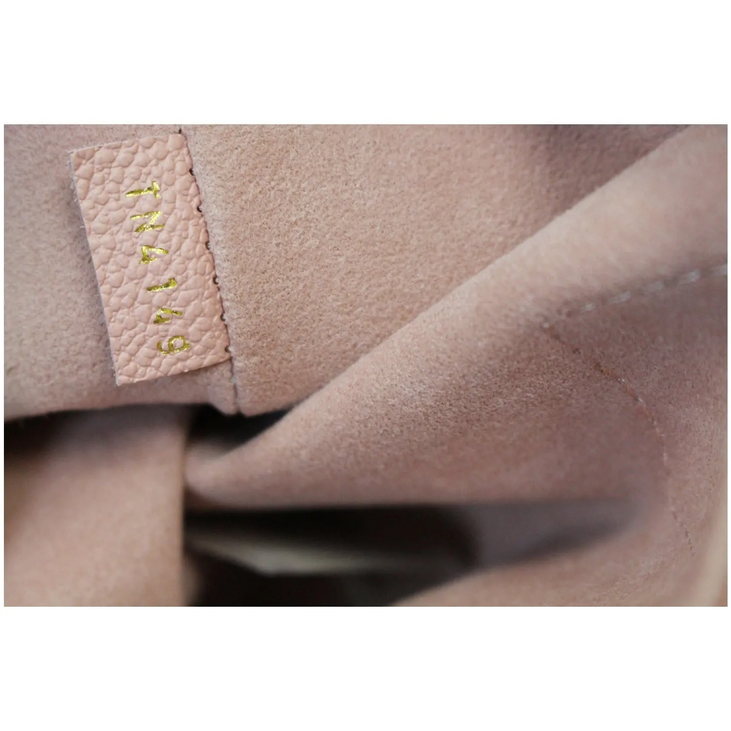 LOUIS VUITTON Daily Pouch Monogram Canvas Clutch Rose