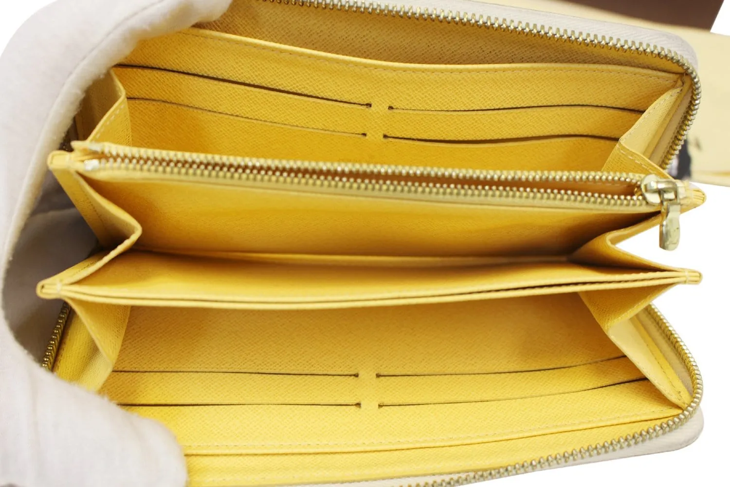LOUIS VUITTON Damier Azur Canvas Illustre Zippy Wallet Limited - Final Sale