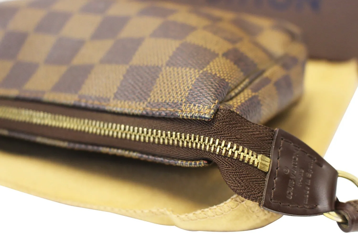 LOUIS VUITTON Damier Ebene Pochette Accessoires Pouch