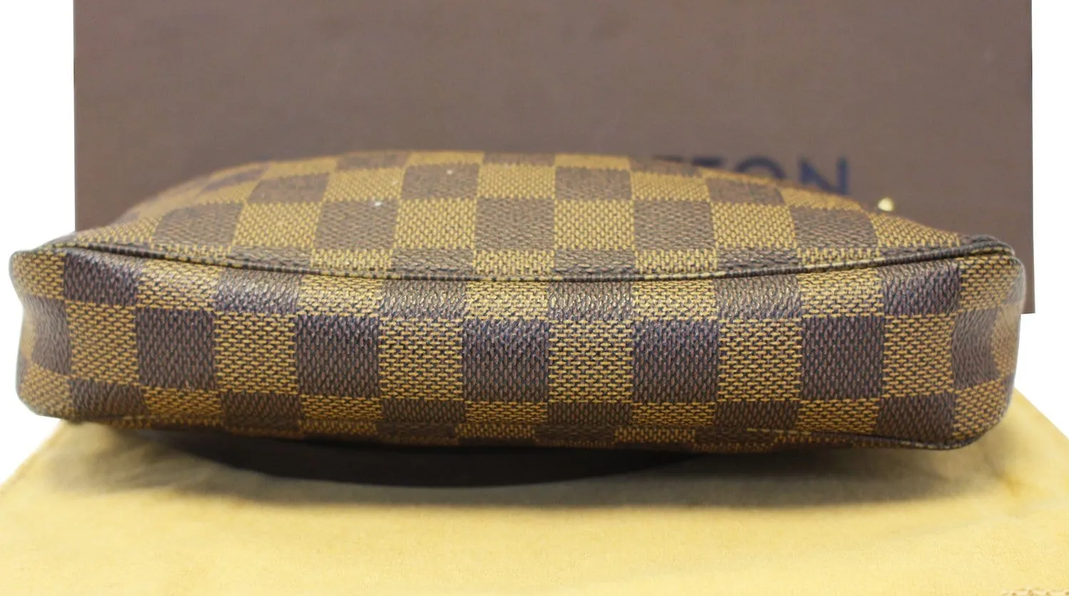 LOUIS VUITTON Damier Ebene Pochette Accessoires Pouch