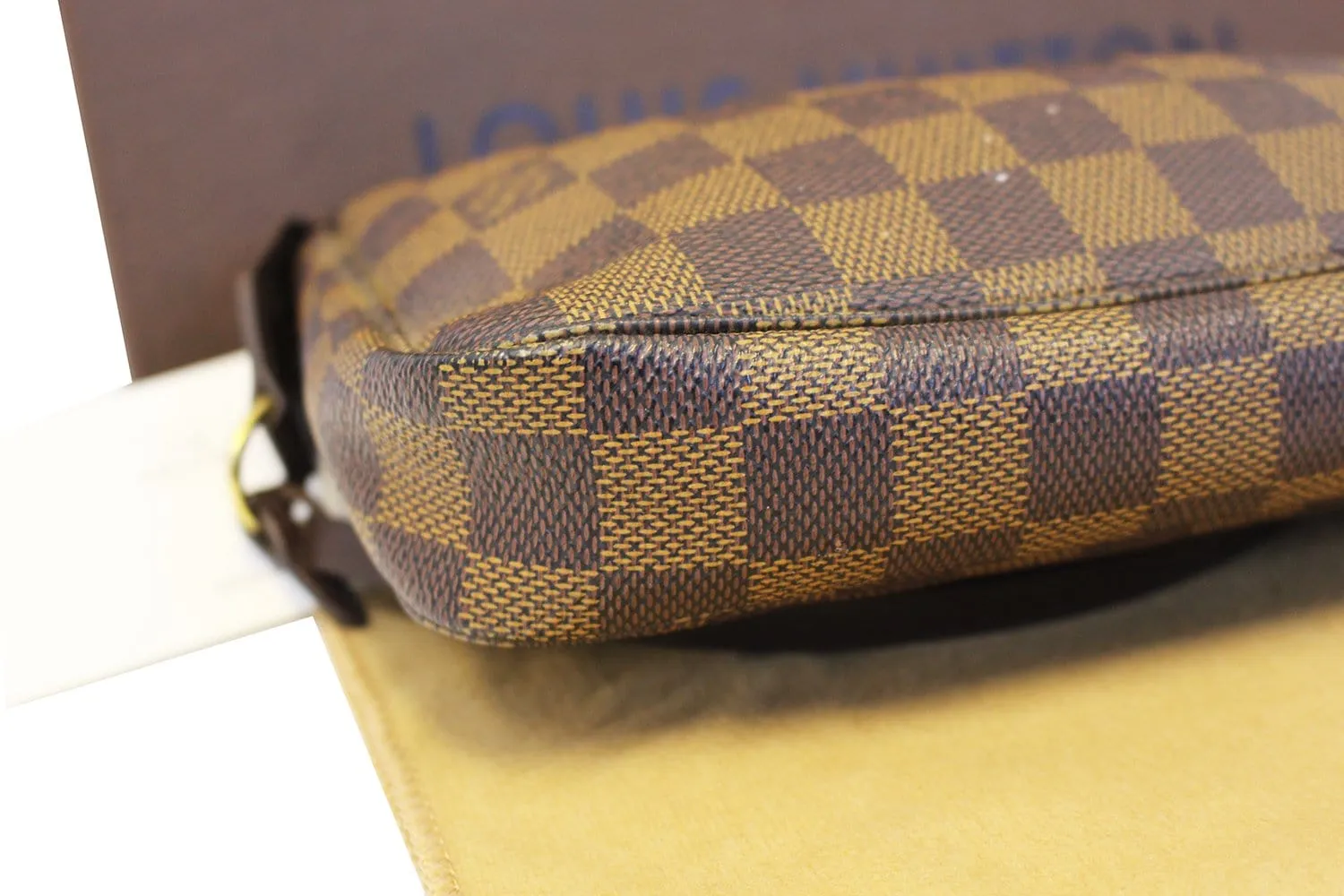 LOUIS VUITTON Damier Ebene Pochette Accessoires Pouch