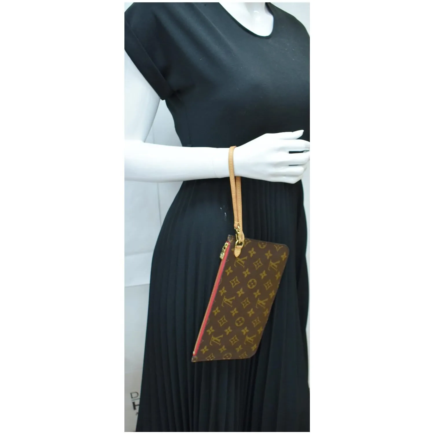 LOUIS VUITTON Pochette Wristlet Monogram Canvas Neverfull MM Brown
