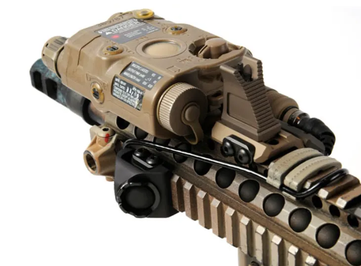 Modbutton Pressure Remote Switch - FDE - 20mm Rail / SF PLUG