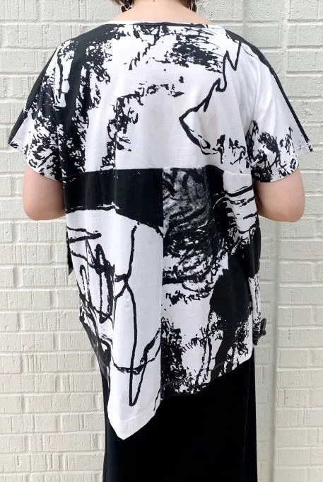 Moyuru Short Sleeve Printed Top