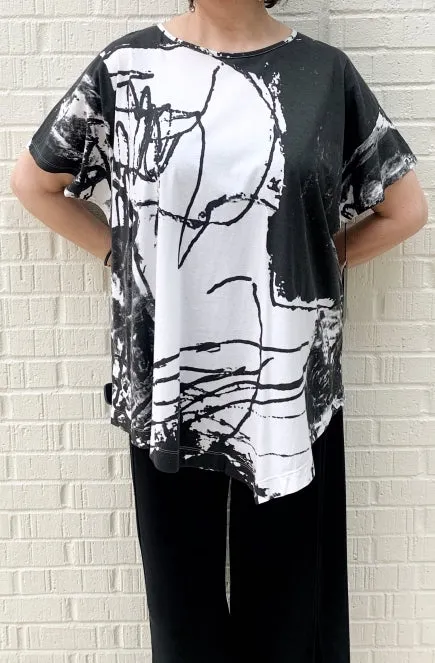 Moyuru Short Sleeve Printed Top