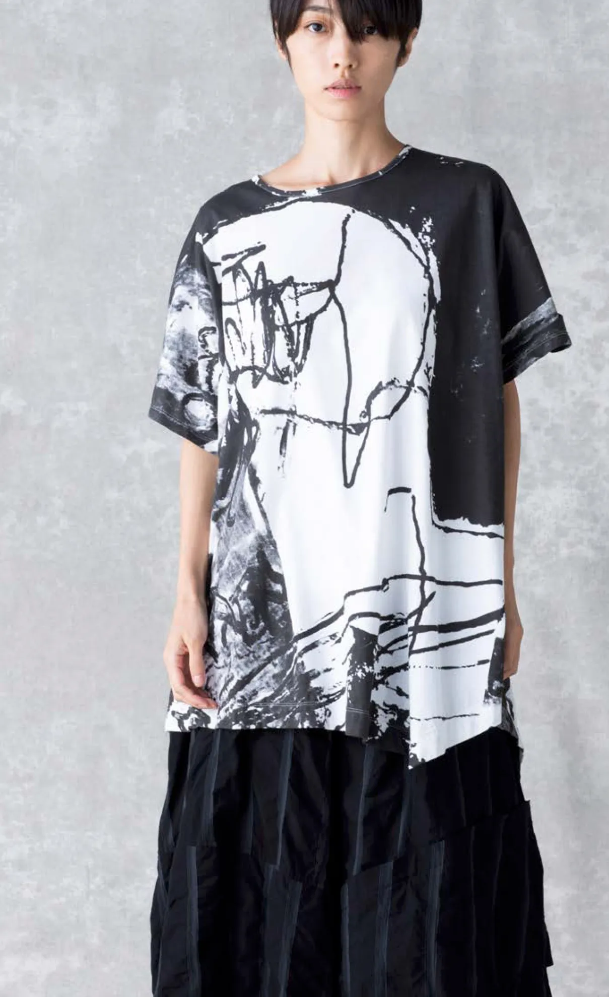 Moyuru Short Sleeve Printed Top