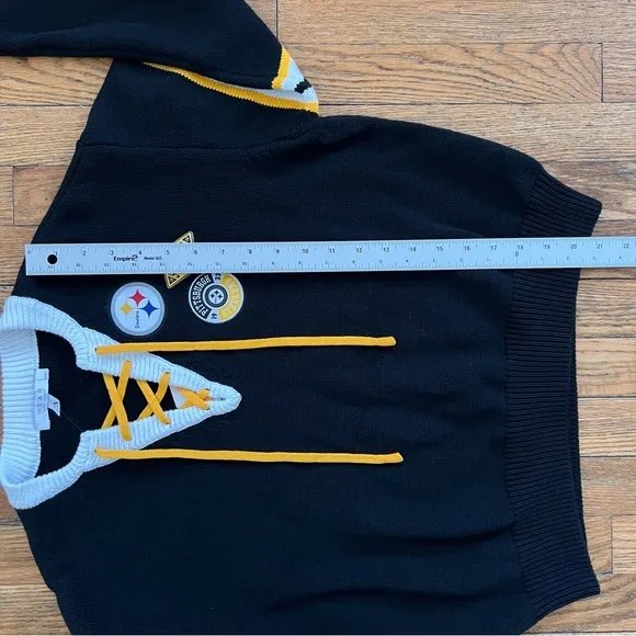 NWT Pittsburgh Steelers WEAR by Erin Andrews Women’s Cropped Tie Sweater S Small