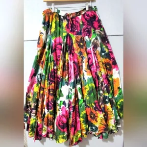 Olivia and Grace Floral Boho Fluffy Maxi Skirt size Medium