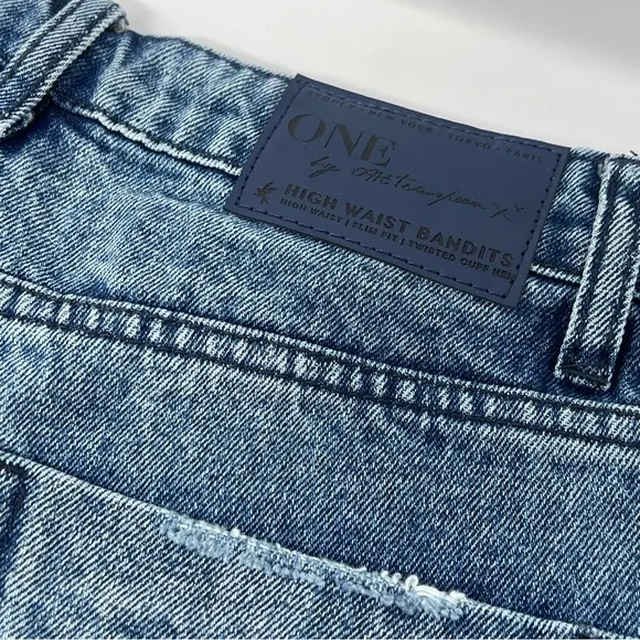 ONE X ONE TEASPOON Bandits High Waisted Slim Fit Cuffed Hem Denim Short Sz 27