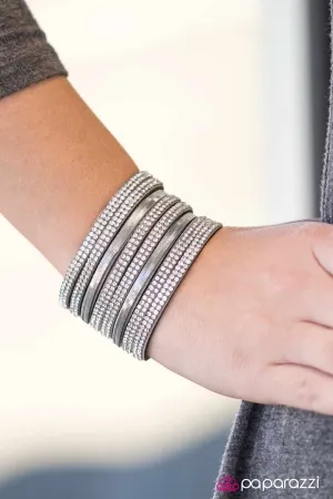 Paparazzi - Thriller White  -Urban Bracelet