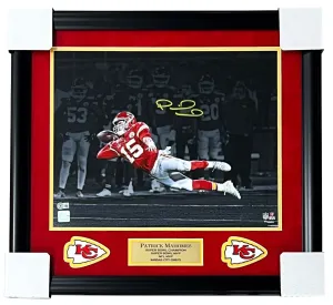 Patrick Mahomes Chiefs Signed SB Spotlight 16x20 Matted & Framed Photo BAS