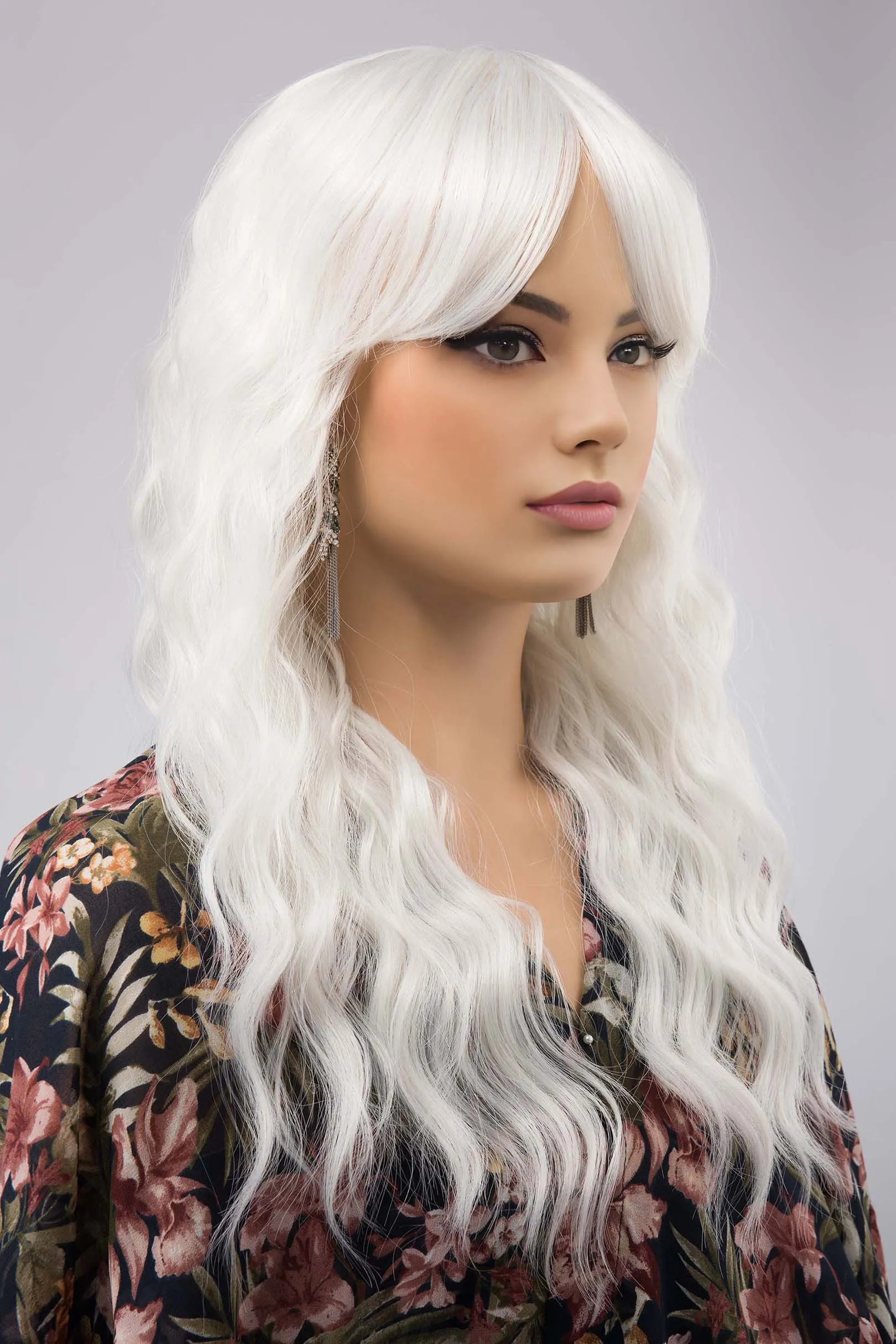 Pearl White Wavy Synthetic Wig with Bangs Marlon Gojo Look