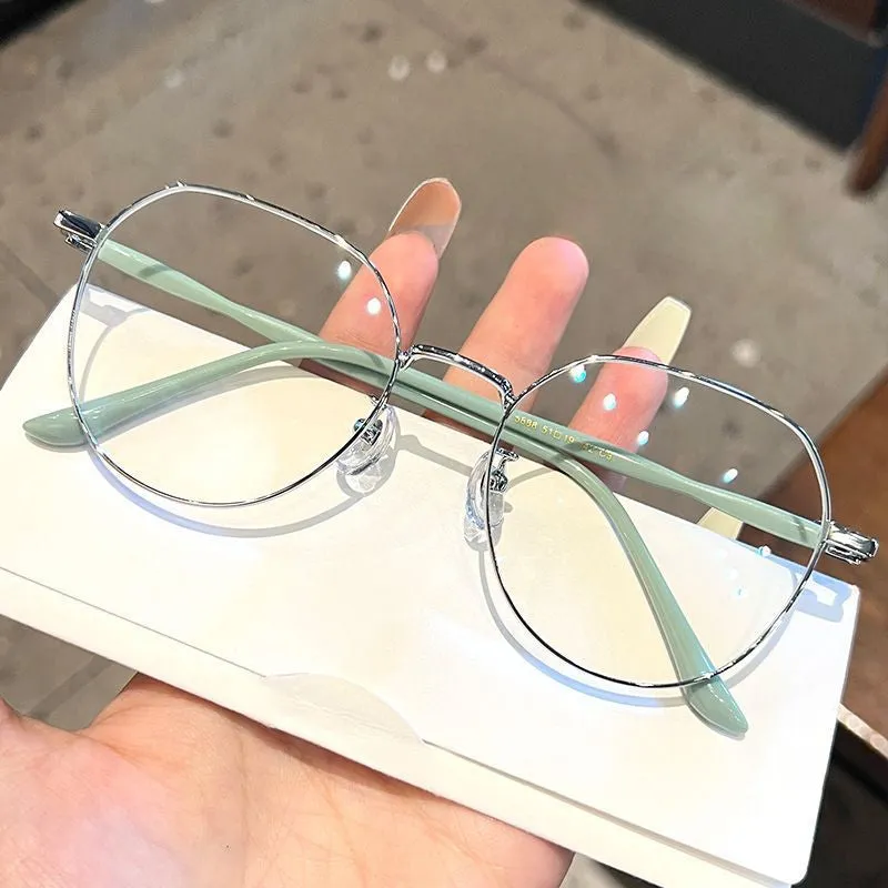 Polygonal Metal Glasses