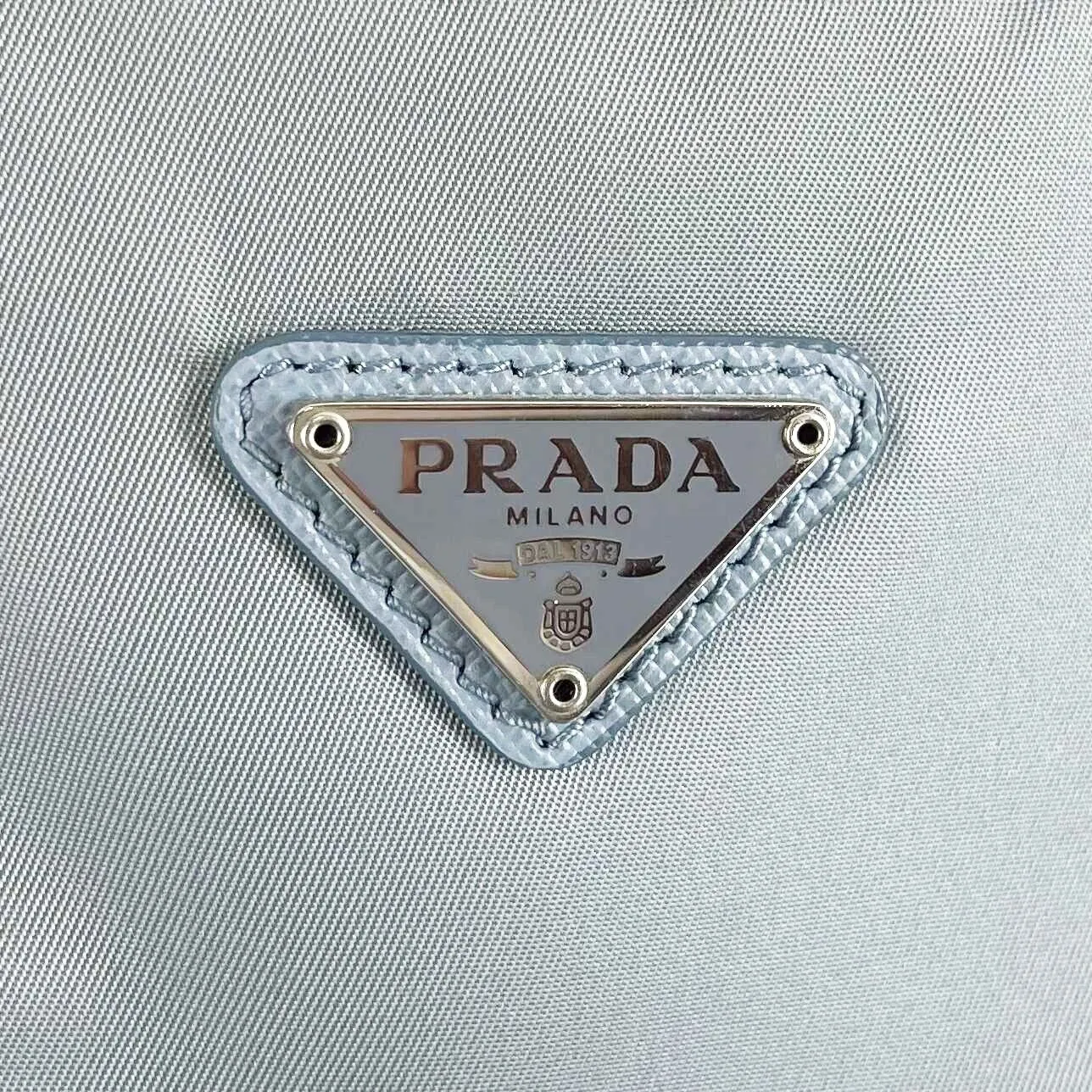 Prada - Excellent - Tessuto Nylon Re-Edition re-edition 2000 Blue Shoulder Bag