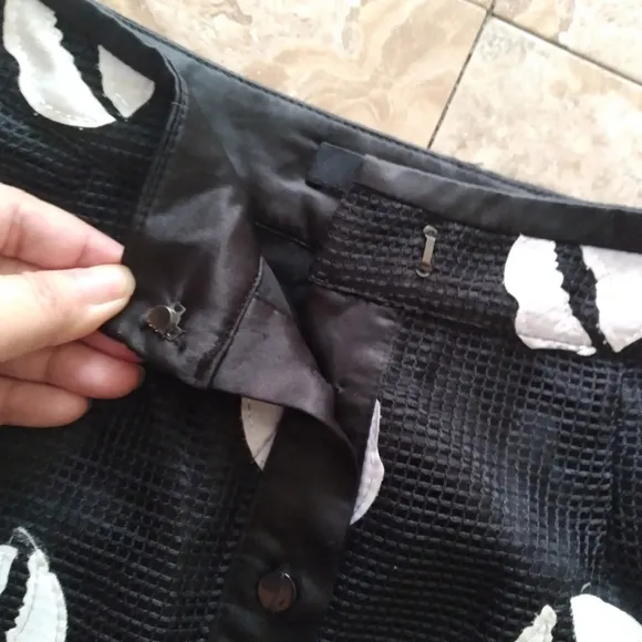 Prase Black &amp; White Lip print skirt, size Small