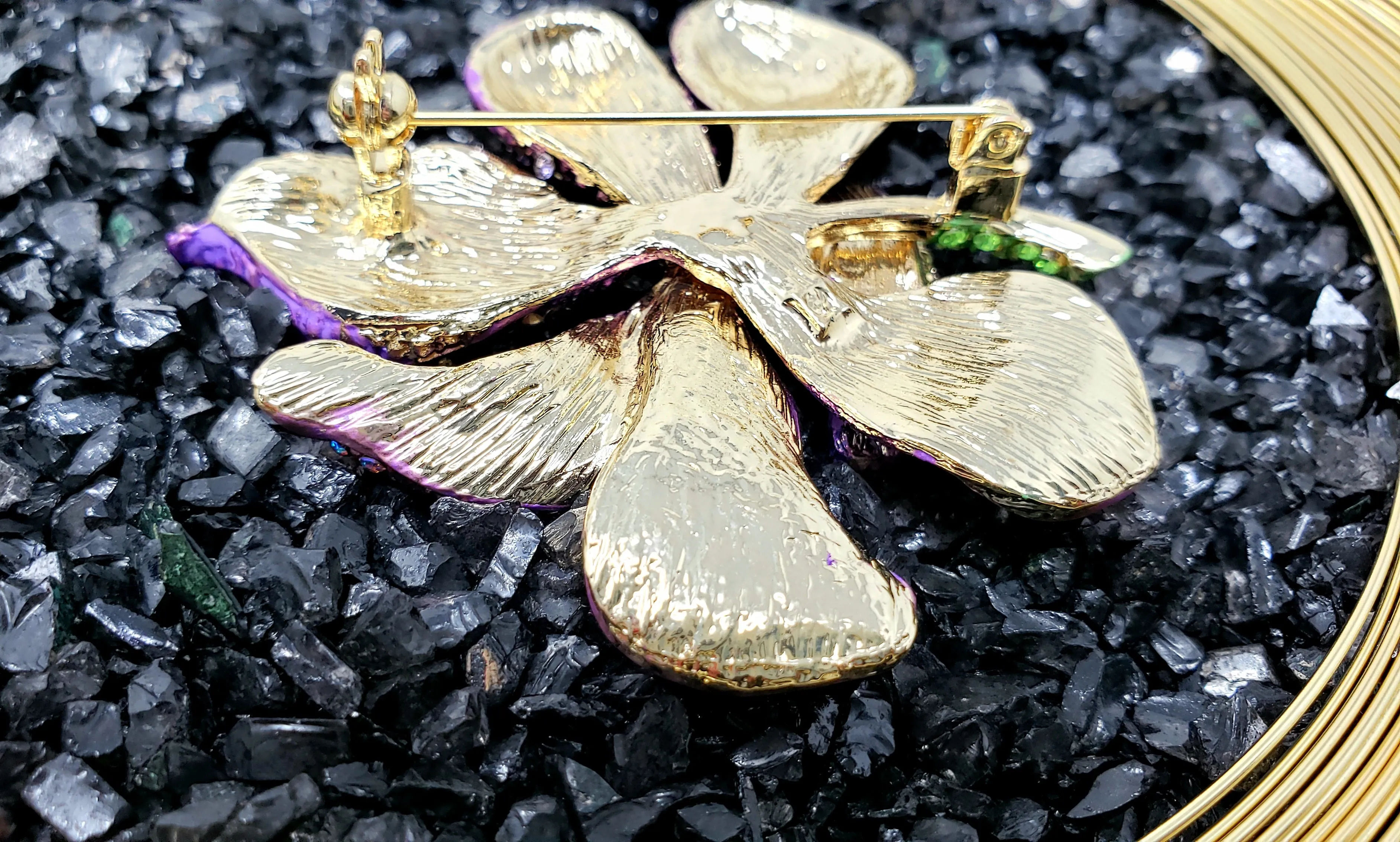Preorder Issa Transition Necklace with Premium Orchid Pin