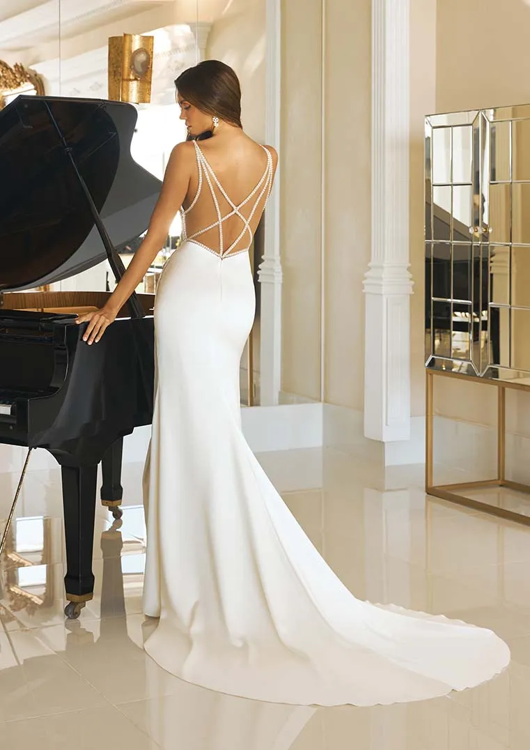 Pronovias: Blithe