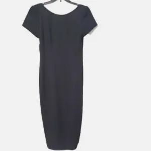 Scaasi Classic Midi and Elegant Dress | black | 4