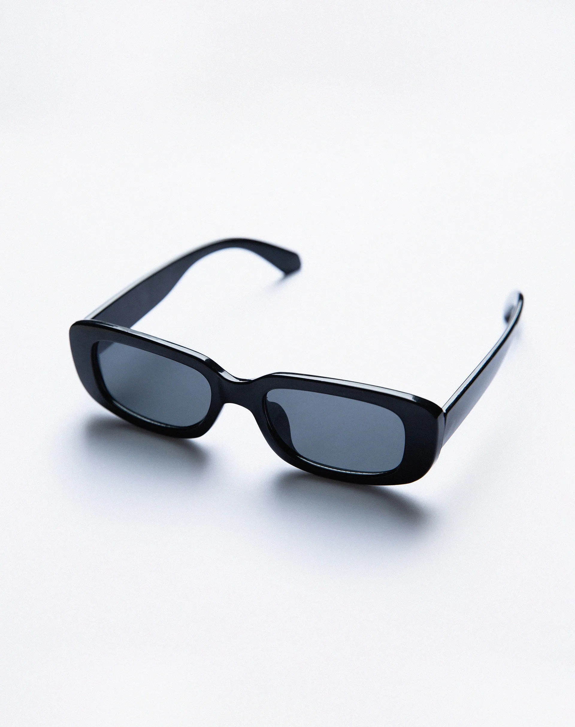 Serena Sunglasses in Black