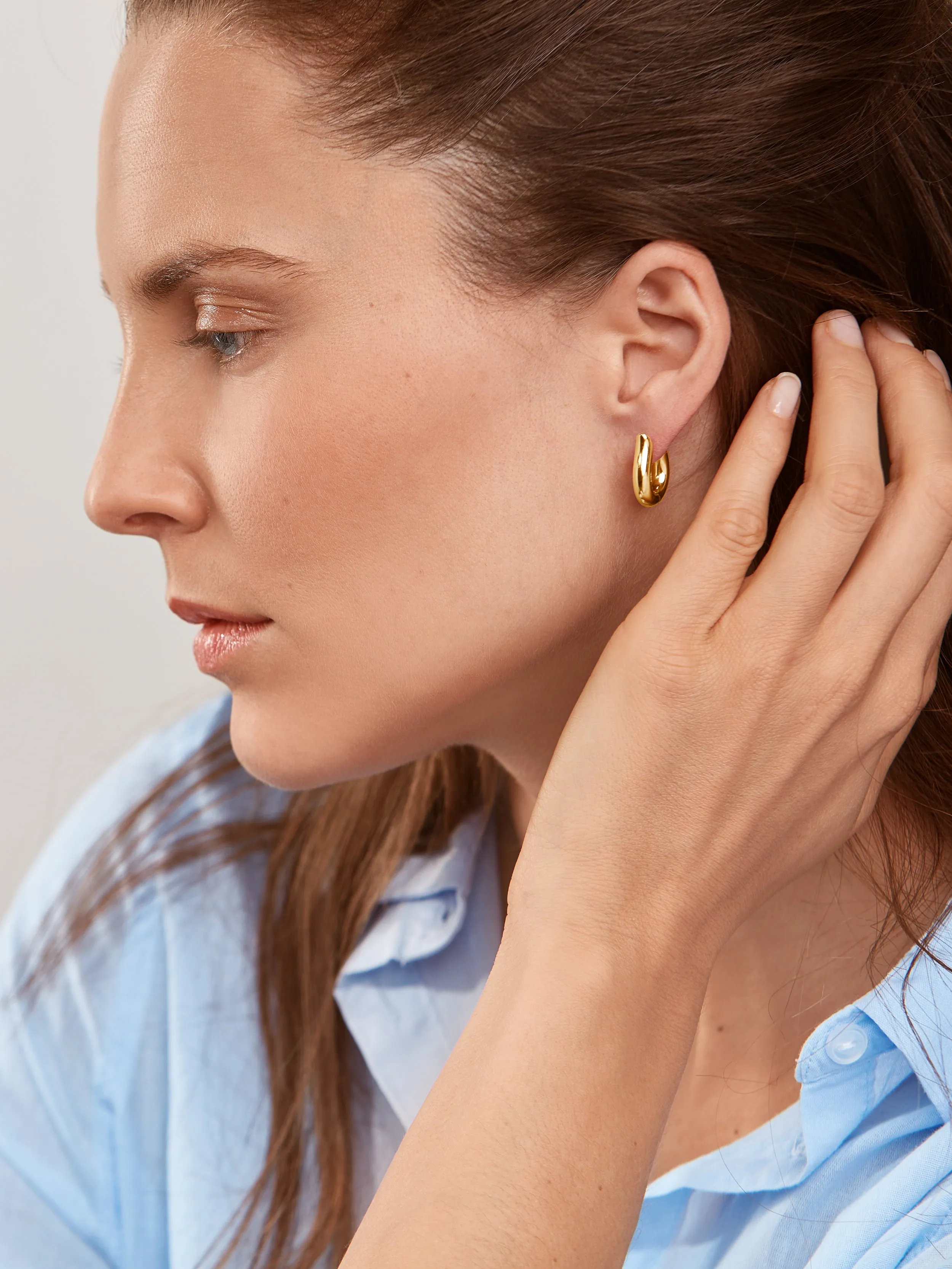 SIGNATURE Earrings Hoop medium 18K yellow gold
