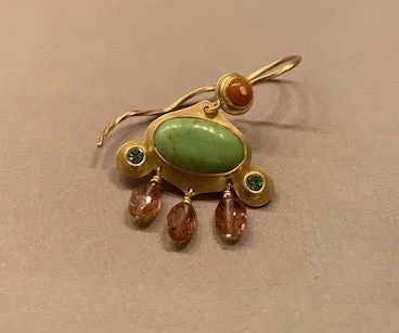 SINGLE UNIQUE EARRING - 18k gold