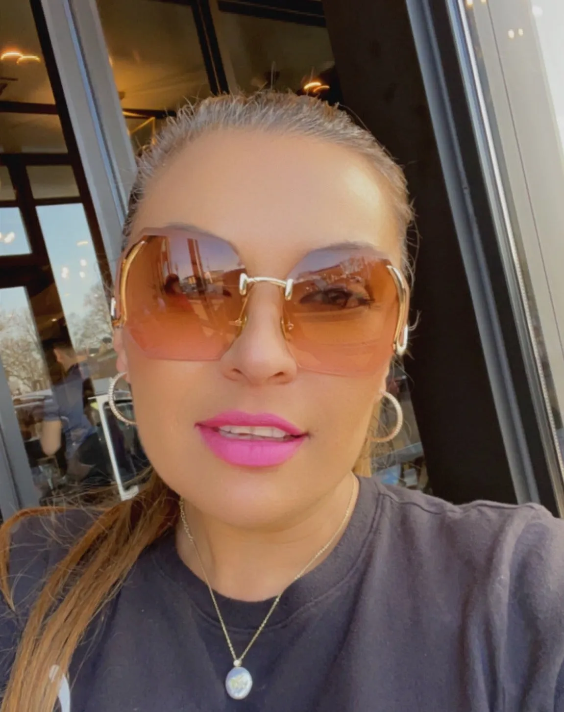 TRENDY ROUNDED SUNGLASSES