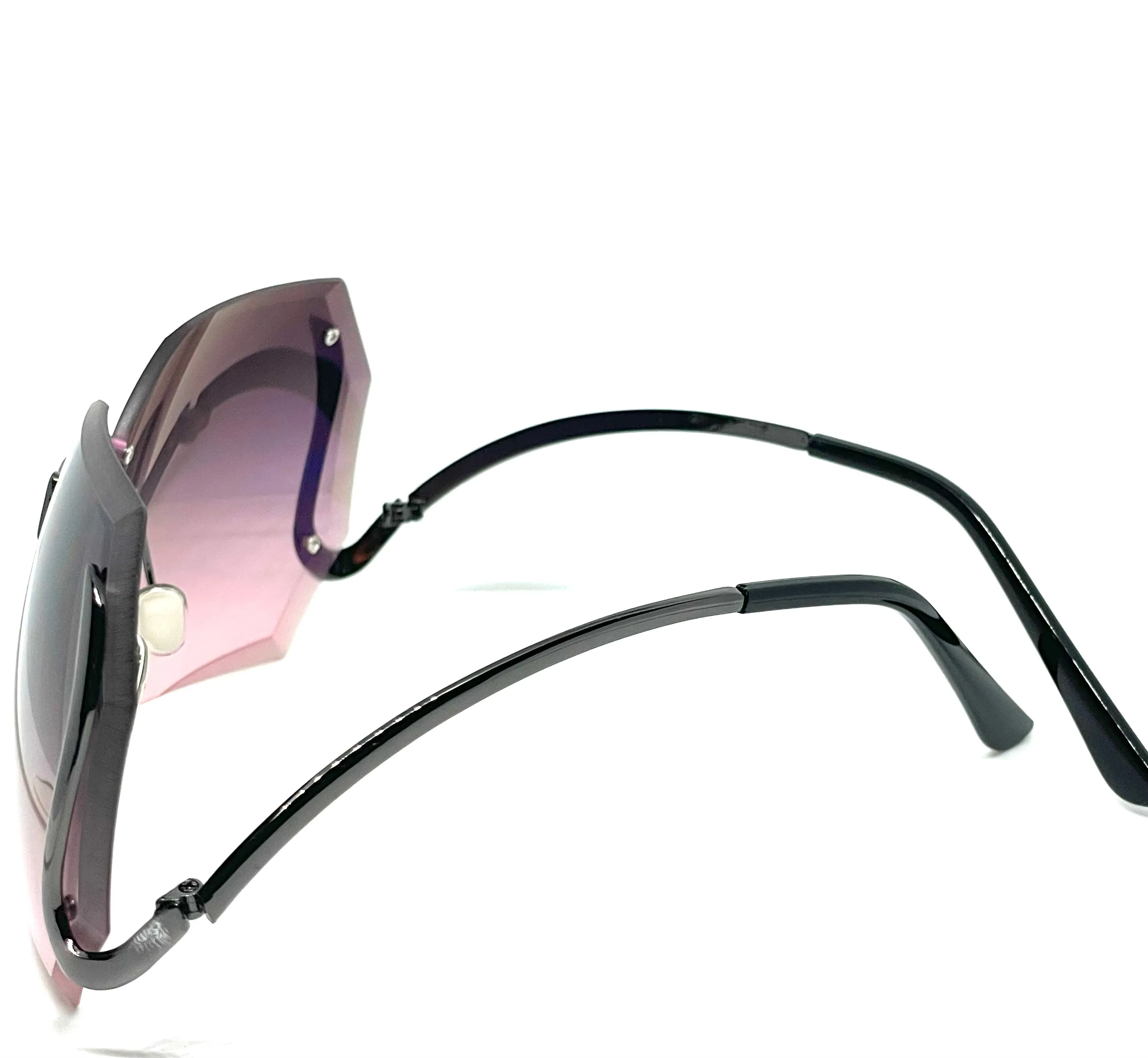 TRENDY ROUNDED SUNGLASSES