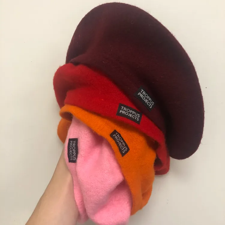 TROPPUS beret