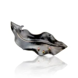 Twisting Leaf Brooch