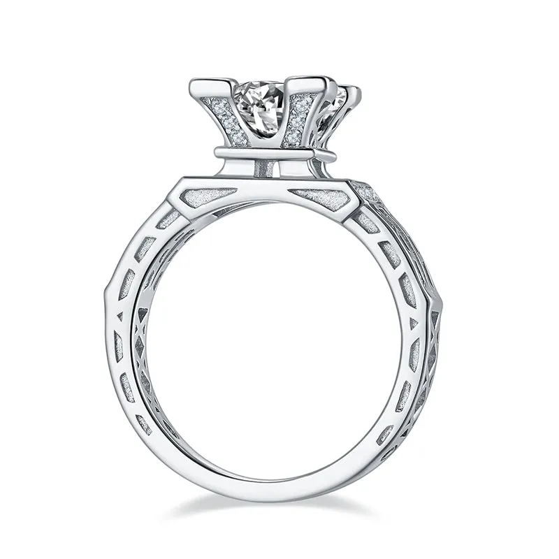 Unique 1ct Round Cut Moissanite Ring