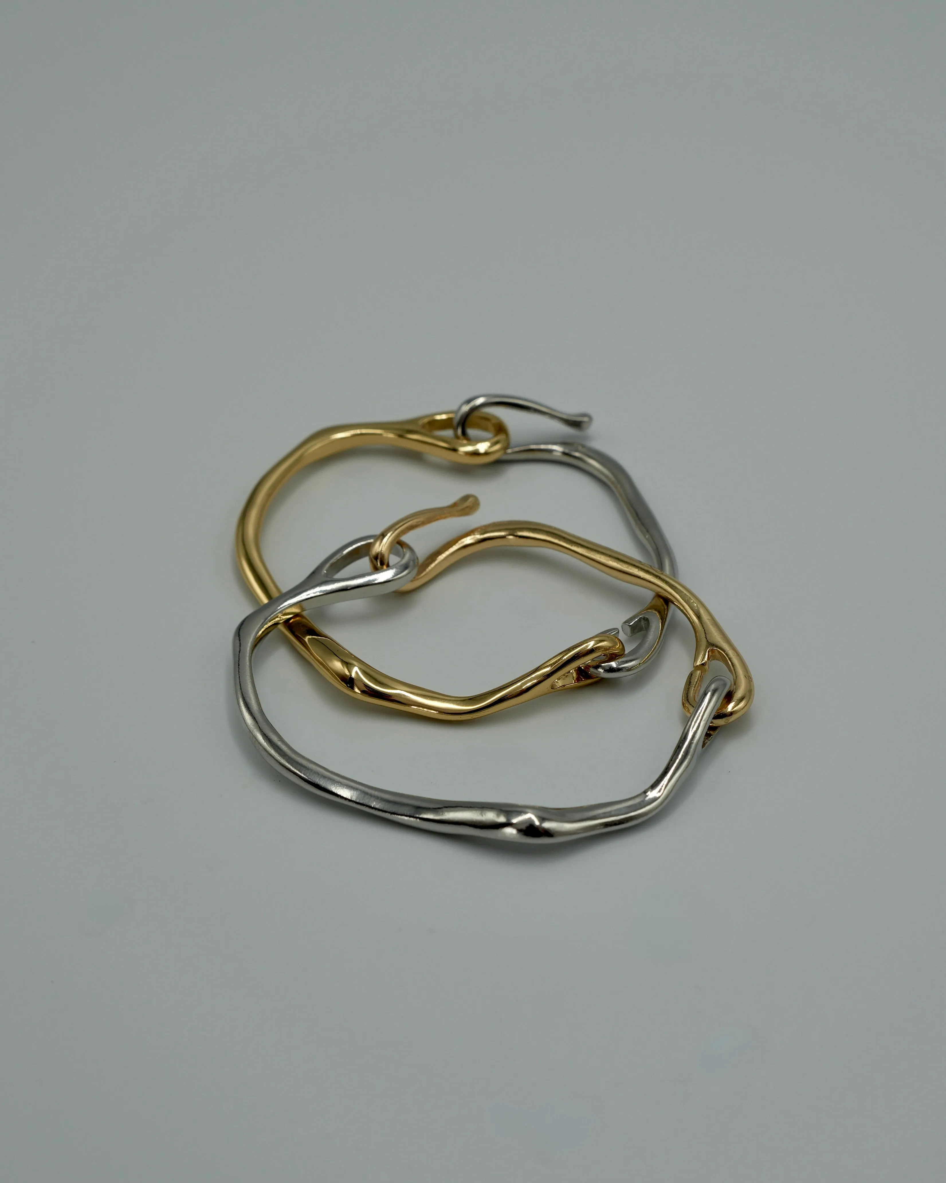 unique hook bangle