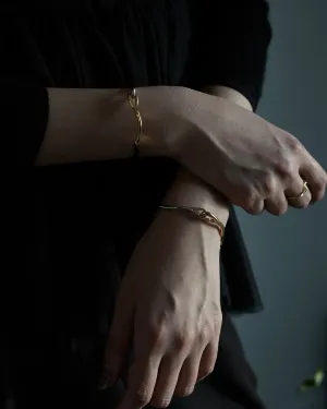 unique hook bangle