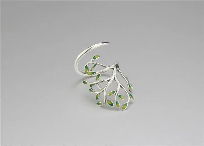 Unique Nature Themed Tree Ring