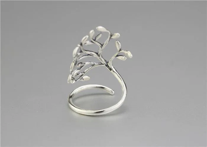 Unique Nature Themed Tree Ring
