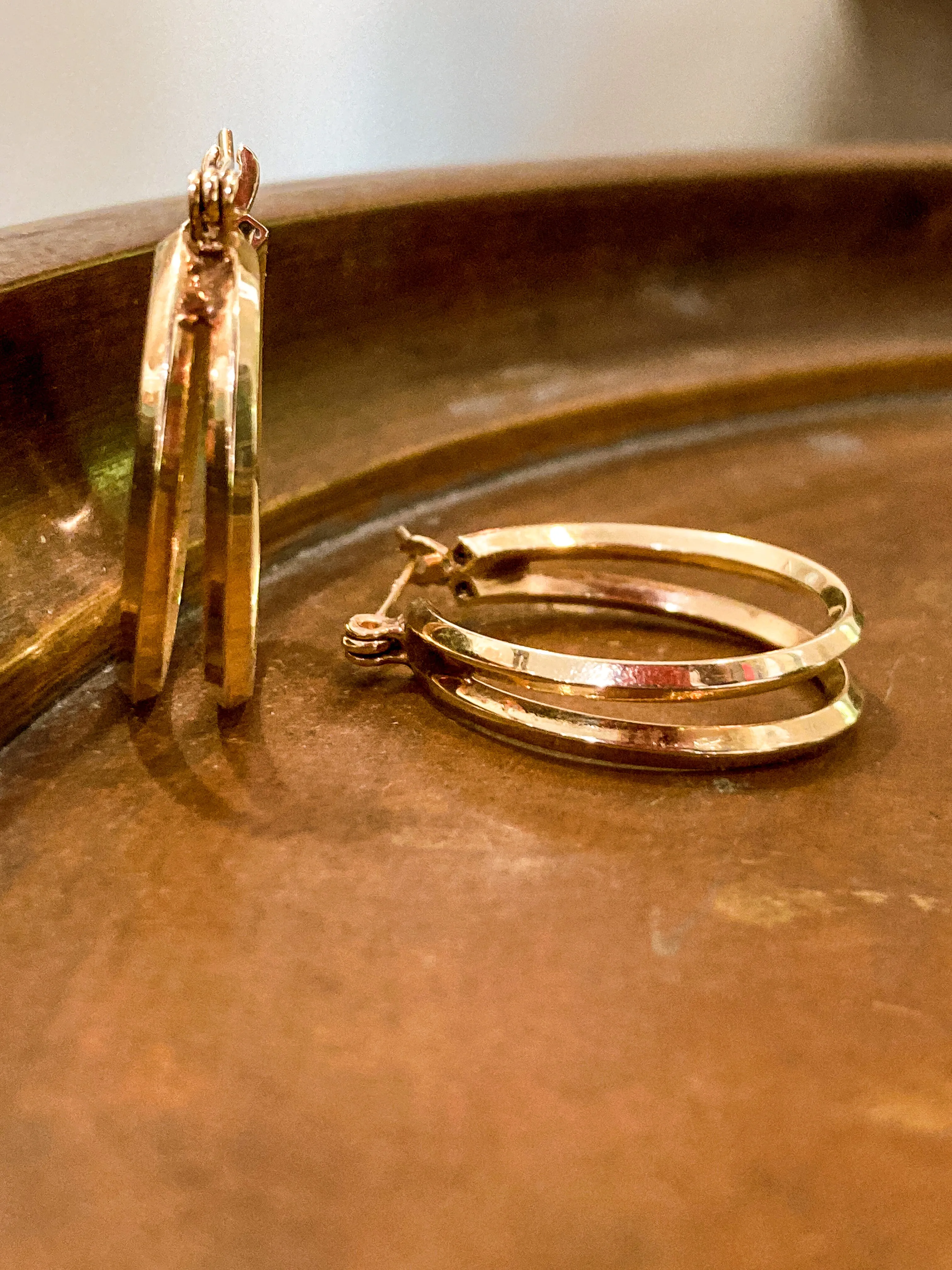 Vintage 14K Yellow Gold Dual Classic Hoop Latch Post Earrings