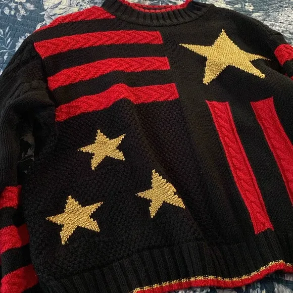 Vintage Liz wear 98% cotton kni sweater with gold stars and fun red stripes
