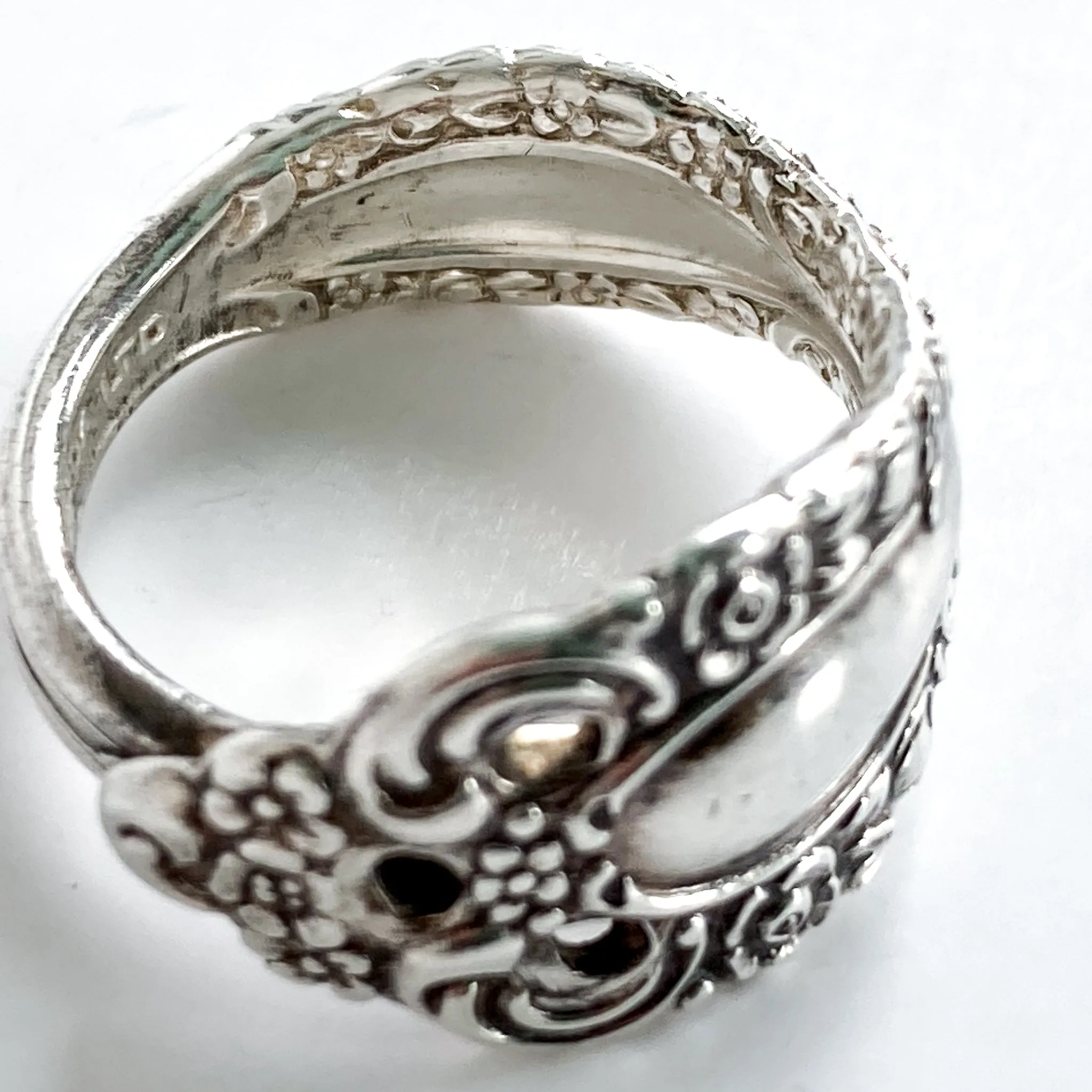 Vintage Recycled Oneida Silver Artsy Floral Repousse Spoon Handle Ring