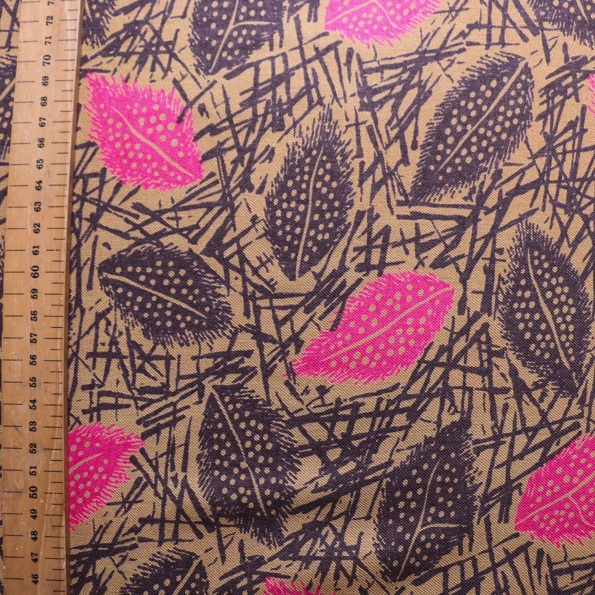Vintage Viscose Twill - Red, beige, yellow