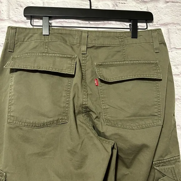 Women’s Levi’s ‘94 Baggy Cargo Pants Olive Green Size 30