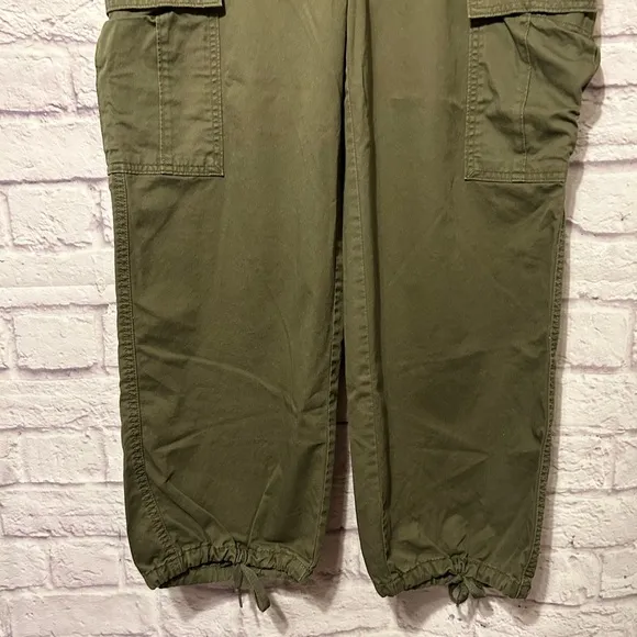 Women’s Levi’s ‘94 Baggy Cargo Pants Olive Green Size 30